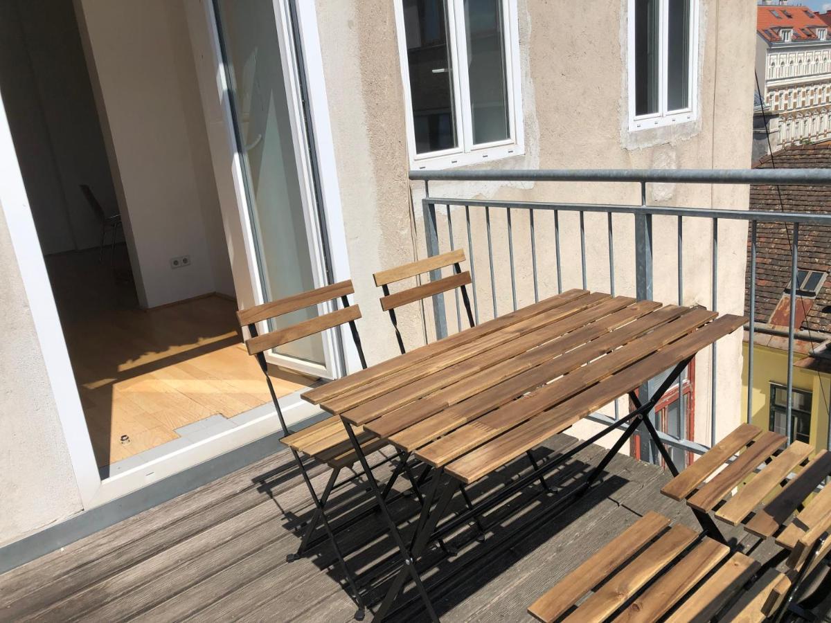 Helle 4 Zimmer Familien-Wohnung Mit Balkon! Schloss Schonbrunn In Gehdistanz Відень Екстер'єр фото